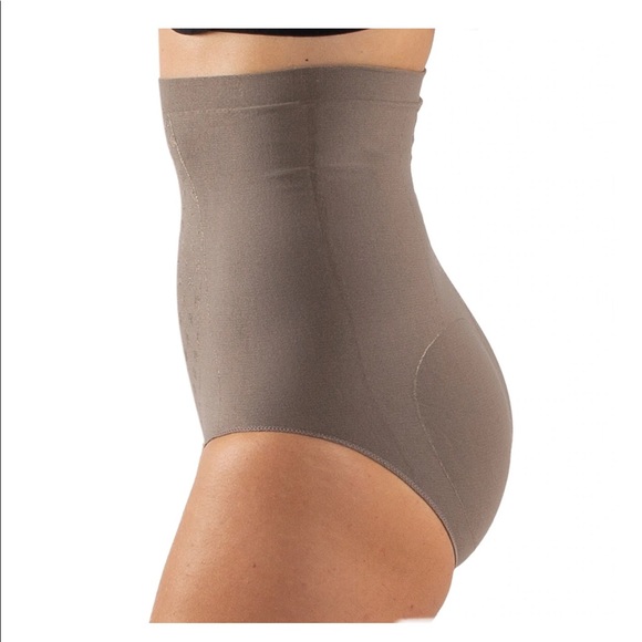 Everyday Firm control High Rise Panty - 2 Pack size Medium - Picture 2 of 13